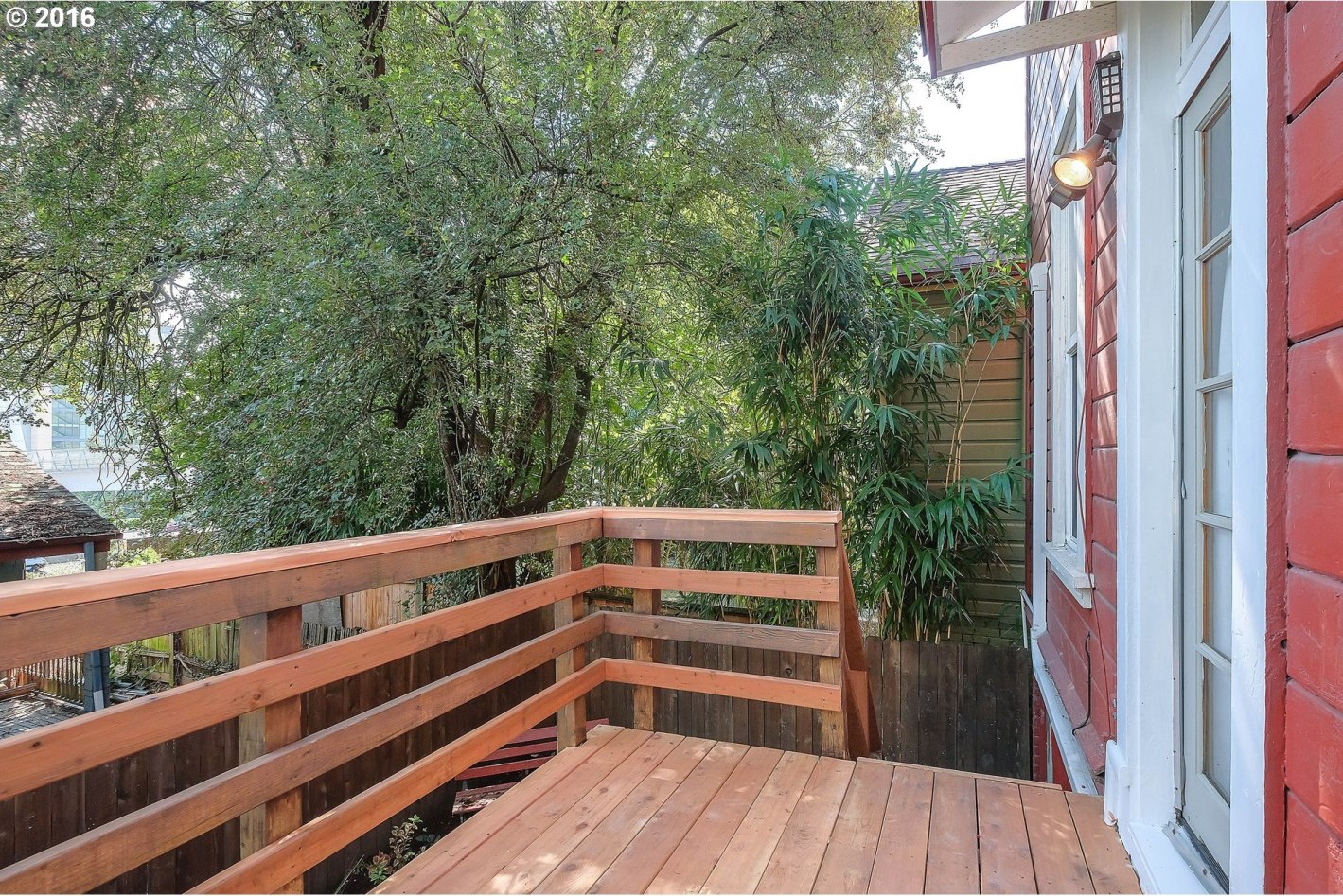 3206 Southwest Kelly Avenue Portland, OR 97239 - Photo 11 of 27