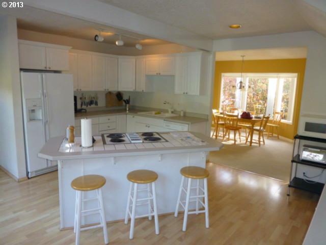 5150 Southwest Scholls Ferry Road Portland, OR 97225 - Photo 7 of 15