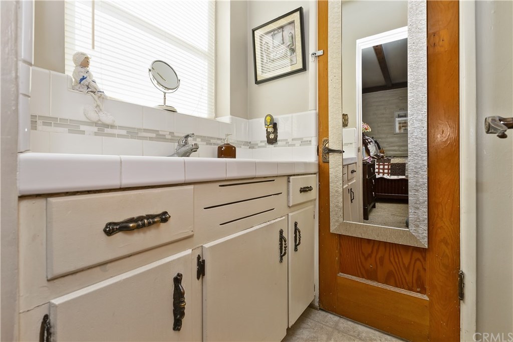 4036 Adams Street Riverside, CA 92504 - Photo 9 of 30