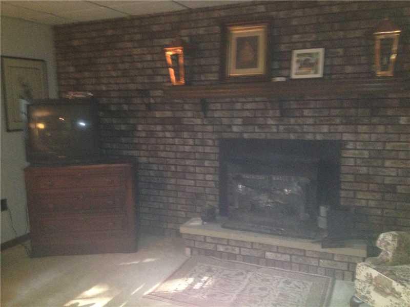 262 Hellein School Road Acme, PA 15610 - Photo 9 of 23
