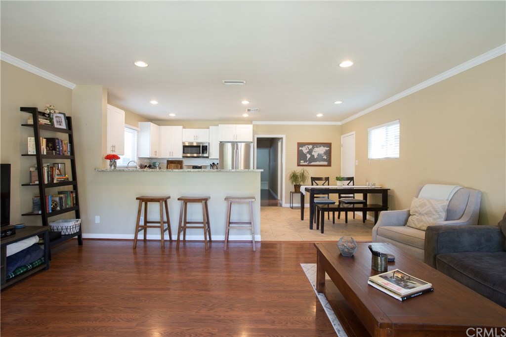 3634 Falcon Avenue Long Beach, CA 90807 - Photo 3 of 16