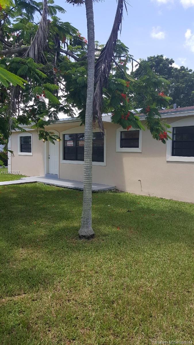 28704 Southwest 147th Place Homestead, FL 33033 - Photo 1 of 10