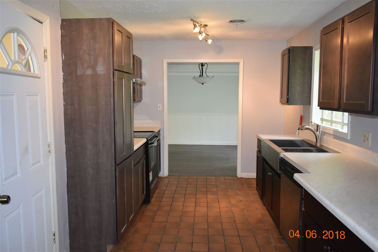 2884 Cherry Road Memphis, TN 38118 - Photo 9 of 16