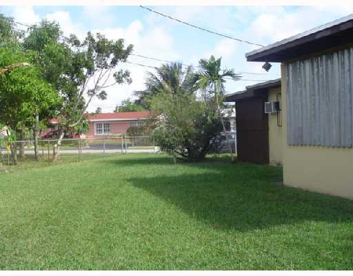 8801 Southwest 19th Street Miami, FL 33165 - Photo 12 of 14