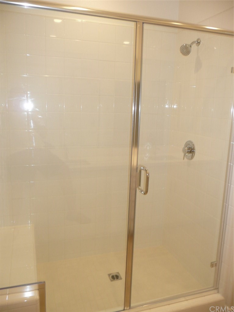 81 Savannah Lake Forest, CA 92630 - Photo 19 of 43