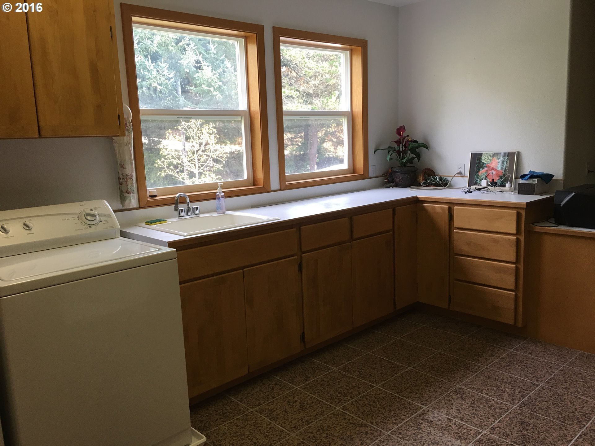 95615 Eggers Road Brookings, OR 97415 - Photo 15 of 31