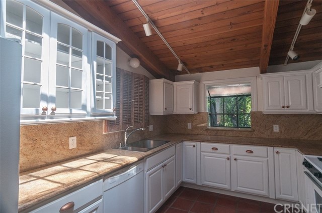 1361 North Beverly Drive Beverly Hills, CA 90210 - Photo 9 of 16