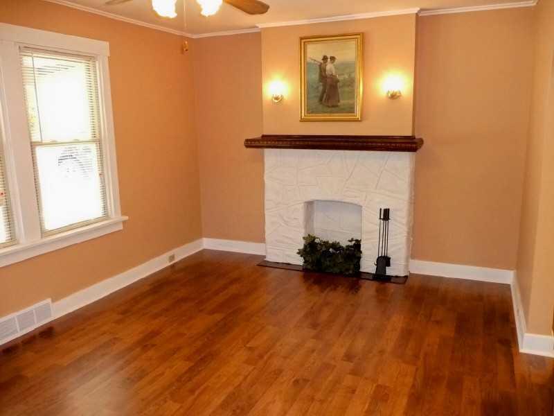 3160 McRoberts Road Castle Shannon, PA 15234 - Photo 4 of 23 Gallery Image 4