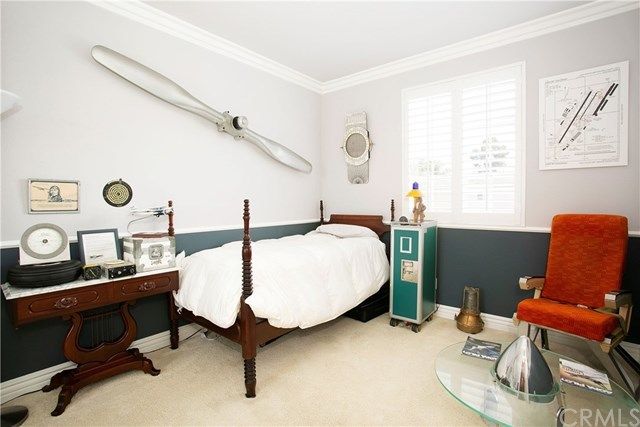 $990,000 | 285 Mesa Drive, Costa Mesa, CA 92627