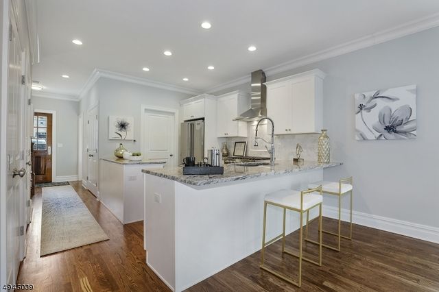 $695,000 | 19 West Main Street, Unit 19A, Mendham, NJ 07945