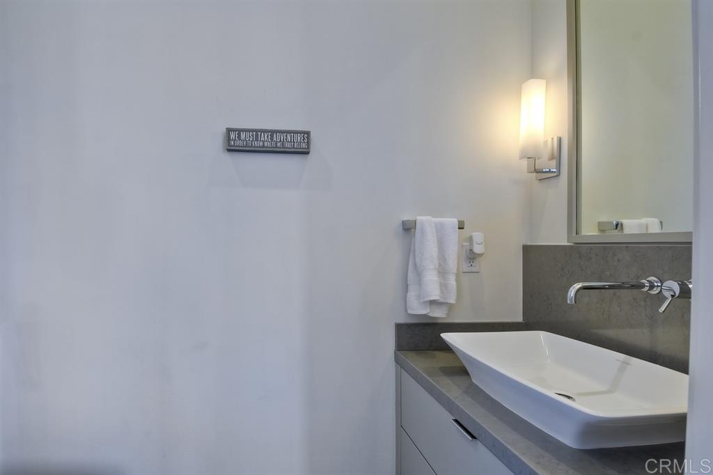 702 7th Street Coronado, CA 92118 - Photo 15 of 24