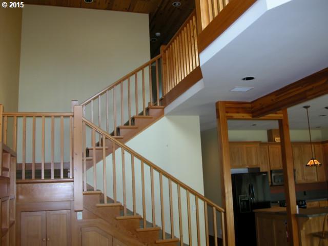 665 Parsons Road Hood River, OR 97031 - Photo 10 of 15 Gallery Image 10