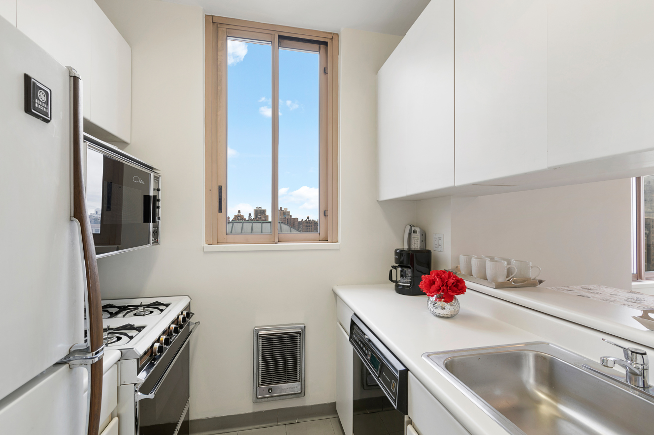 101 West 79th Street, Unit 16C Manhattan, NY 10024 - Photo 10 of 16