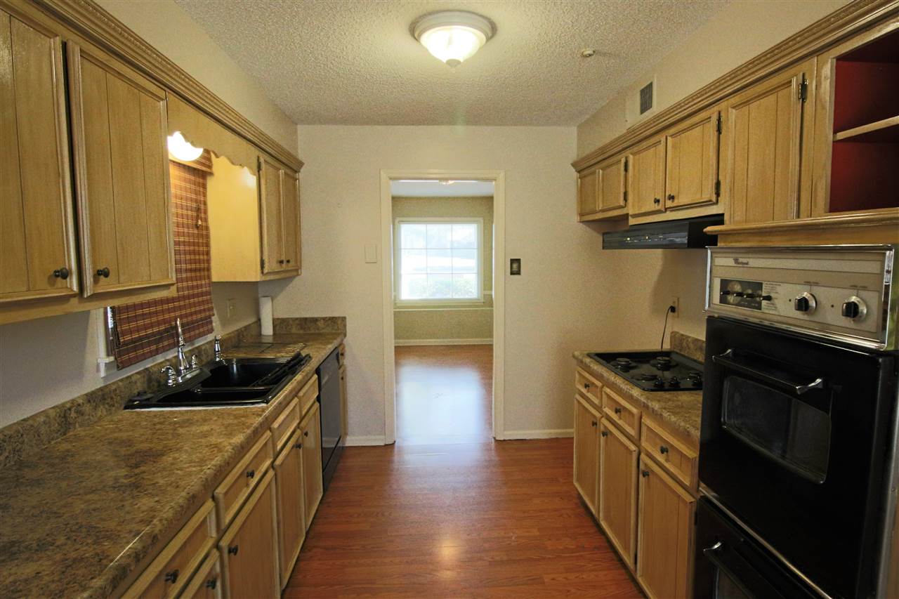 2399 Ridgeway Road Memphis, TN 38119 - Photo 10 of 23 Gallery Image 10
