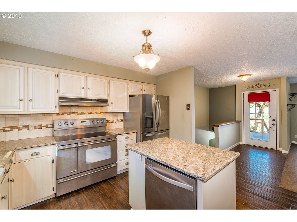 14910 Orchard Knob Road Dallas, OR 97338 - Photo 14 of 32