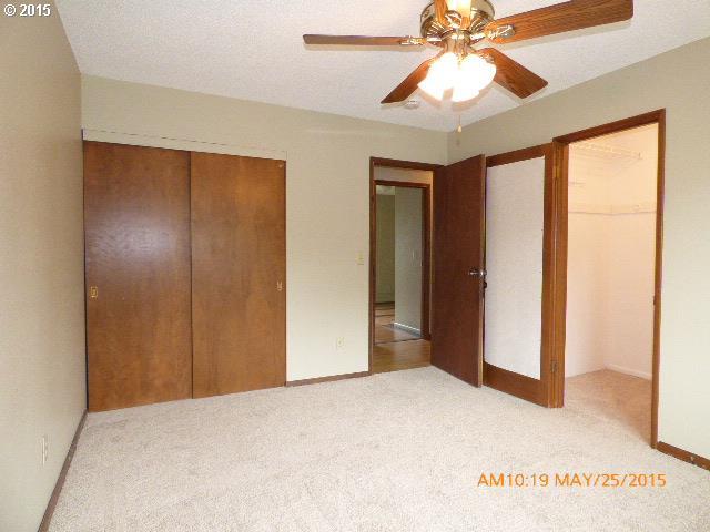 6585 Southwest 203rd Avenue Aloha, OR 97078 - Photo 14 of 16