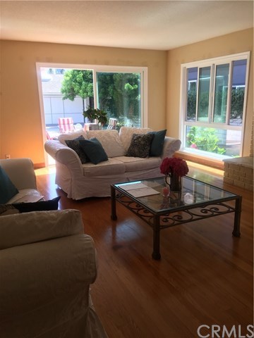 282 23rd Street Costa Mesa, CA 92627 - Photo 4 of 24