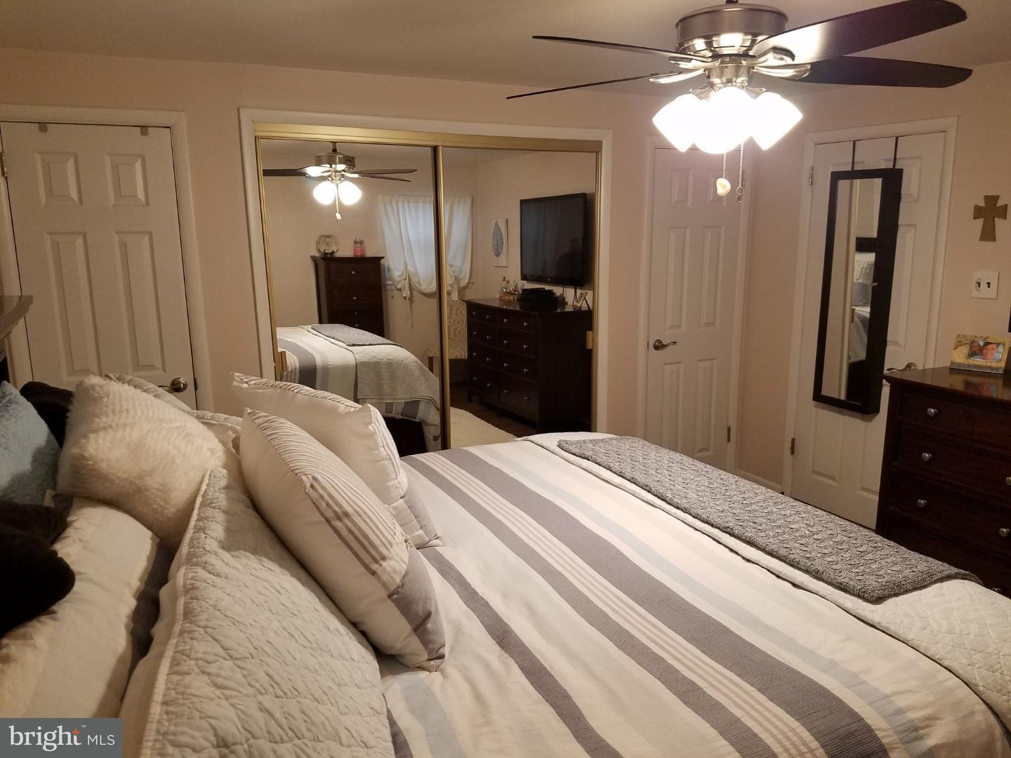 2827 Chase Road Philadelphia, PA 19152 - Photo 21 of 25 Gallery Image 21