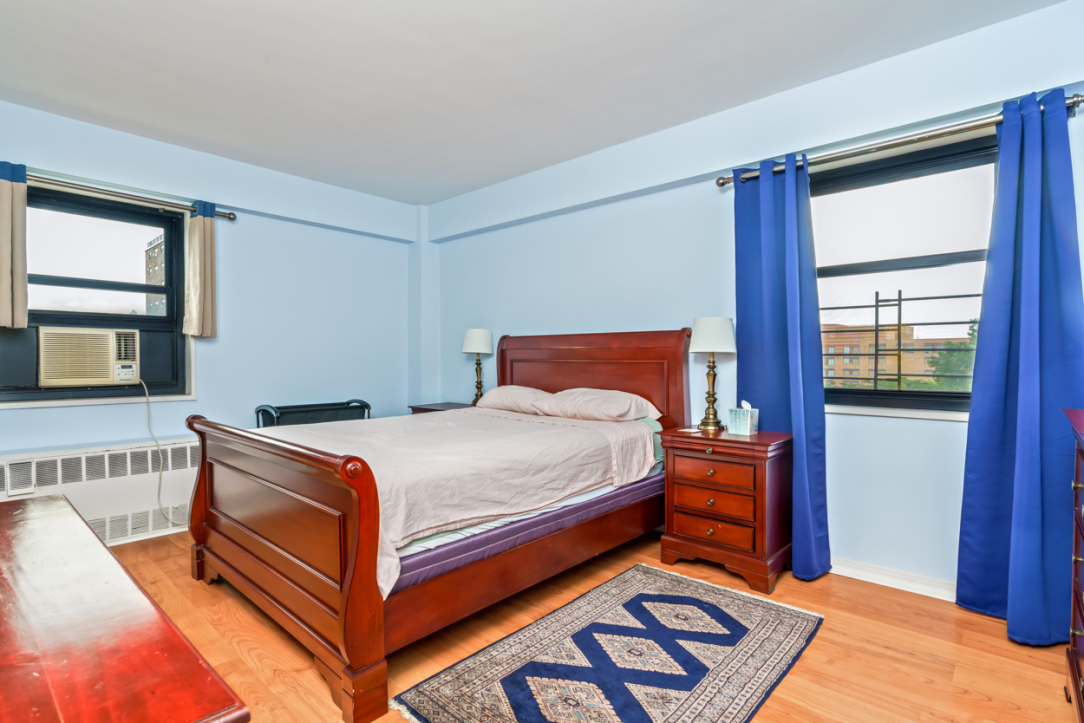 33-68 21st Street, Unit 8C Queens, NY 11106 - Photo 11 of 13