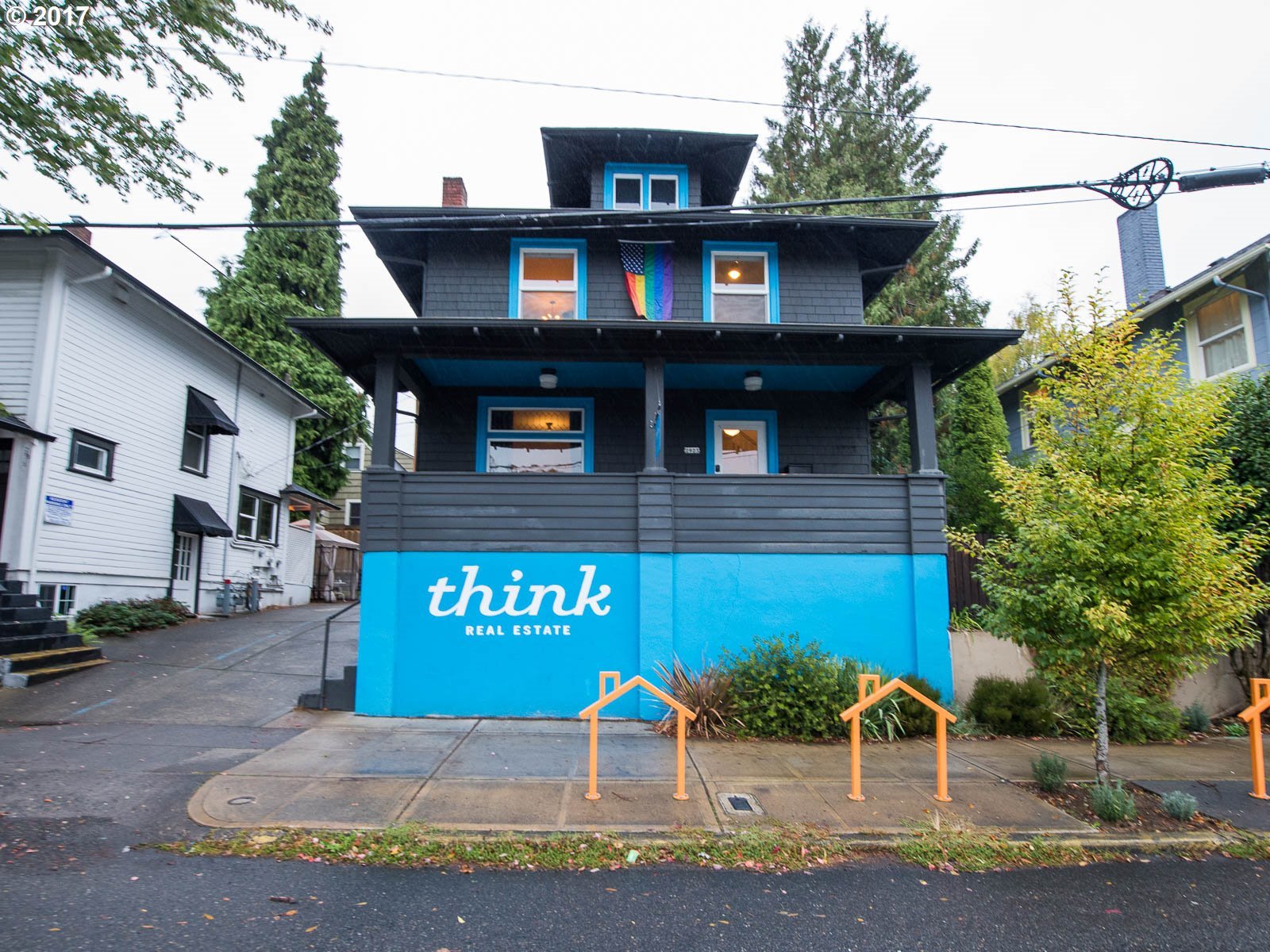 2923 Northeast Broadway Street Portland, OR 97232 - Photo 1 of 31