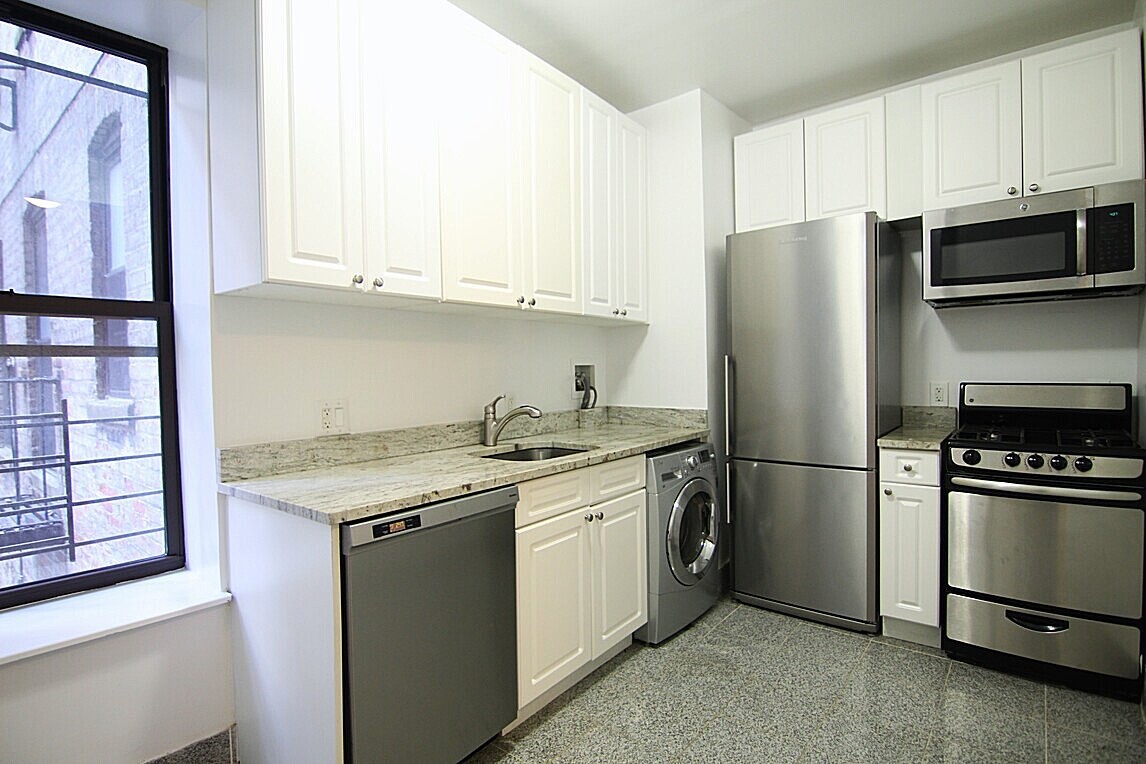 75 Saint Nicholas Place, Unit 1K Manhattan, NY 10032 - Photo 3 of 7