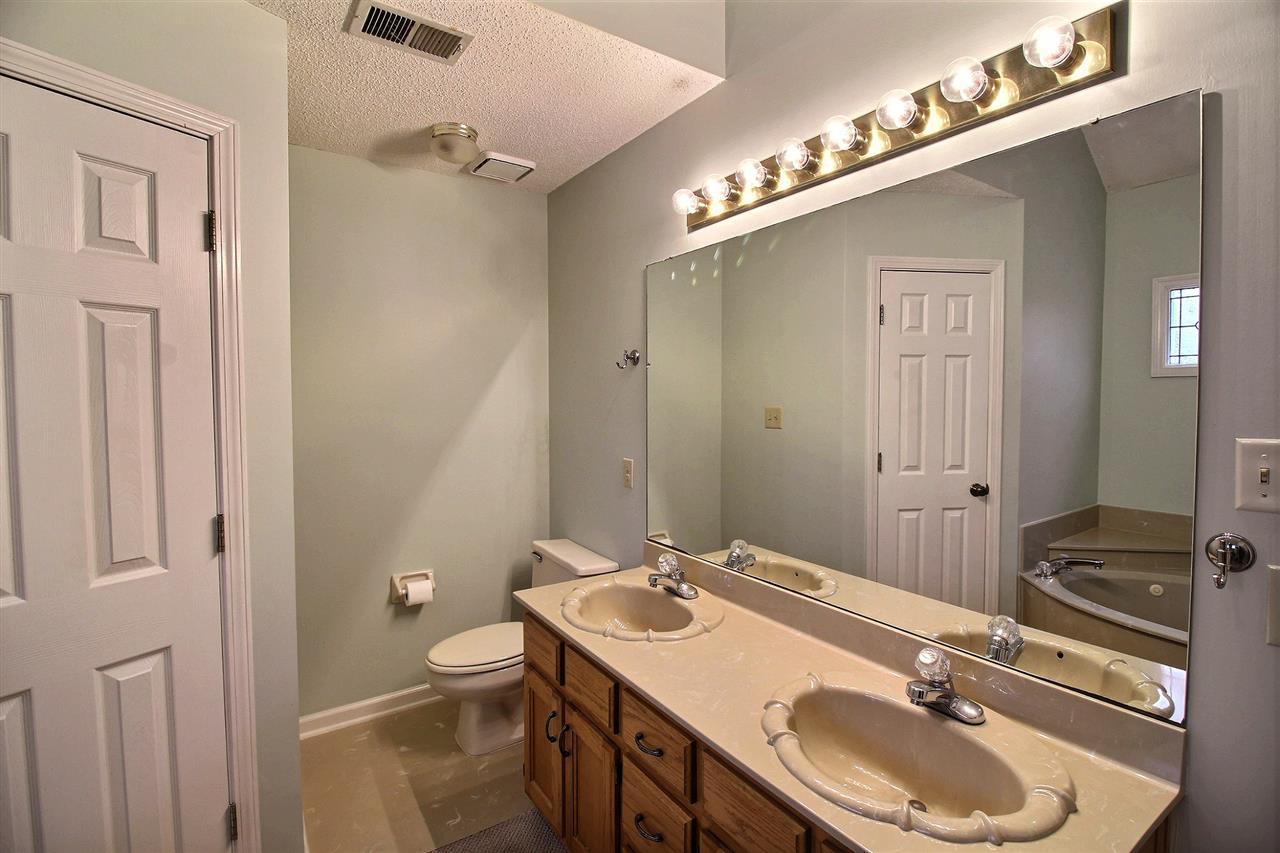 895 Rhett Butler Drive Collierville, TN 38017 - Photo 16 of 25 Gallery Image 16