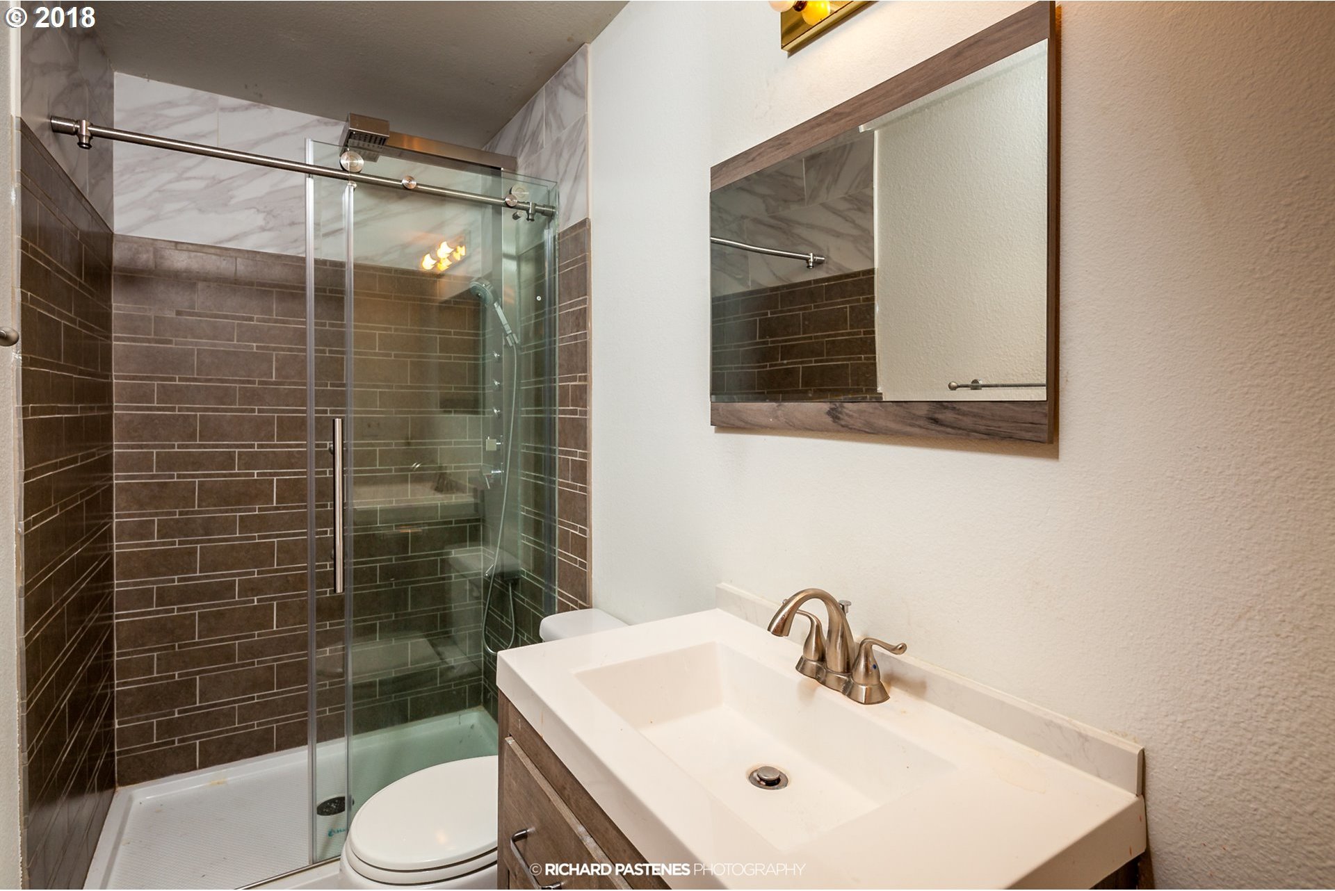 5150 Southwest Garden Home Road Portland, OR 97219 - Photo 9 of 19 Gallery Image 9