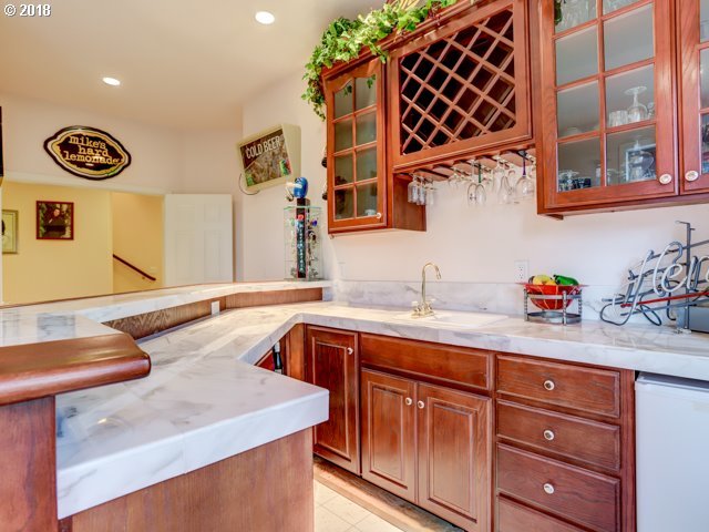8644 Southwest Ravine Drive Beaverton, OR 97007 - Photo 29 of 32 Gallery Image 29