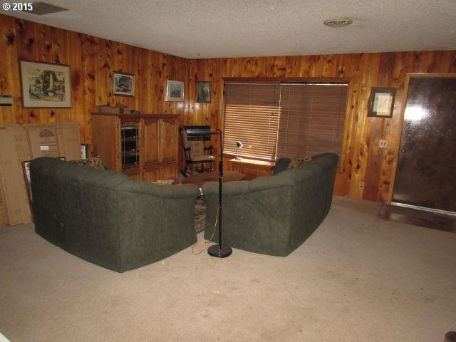 4058 South Myrtle Road Myrtle Creek, OR 97457 - Photo 6 of 16 Gallery Image 6