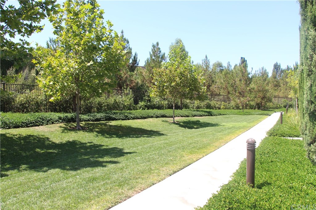 74 Rose Arch Irvine, CA 92620 - Photo 4 of 26