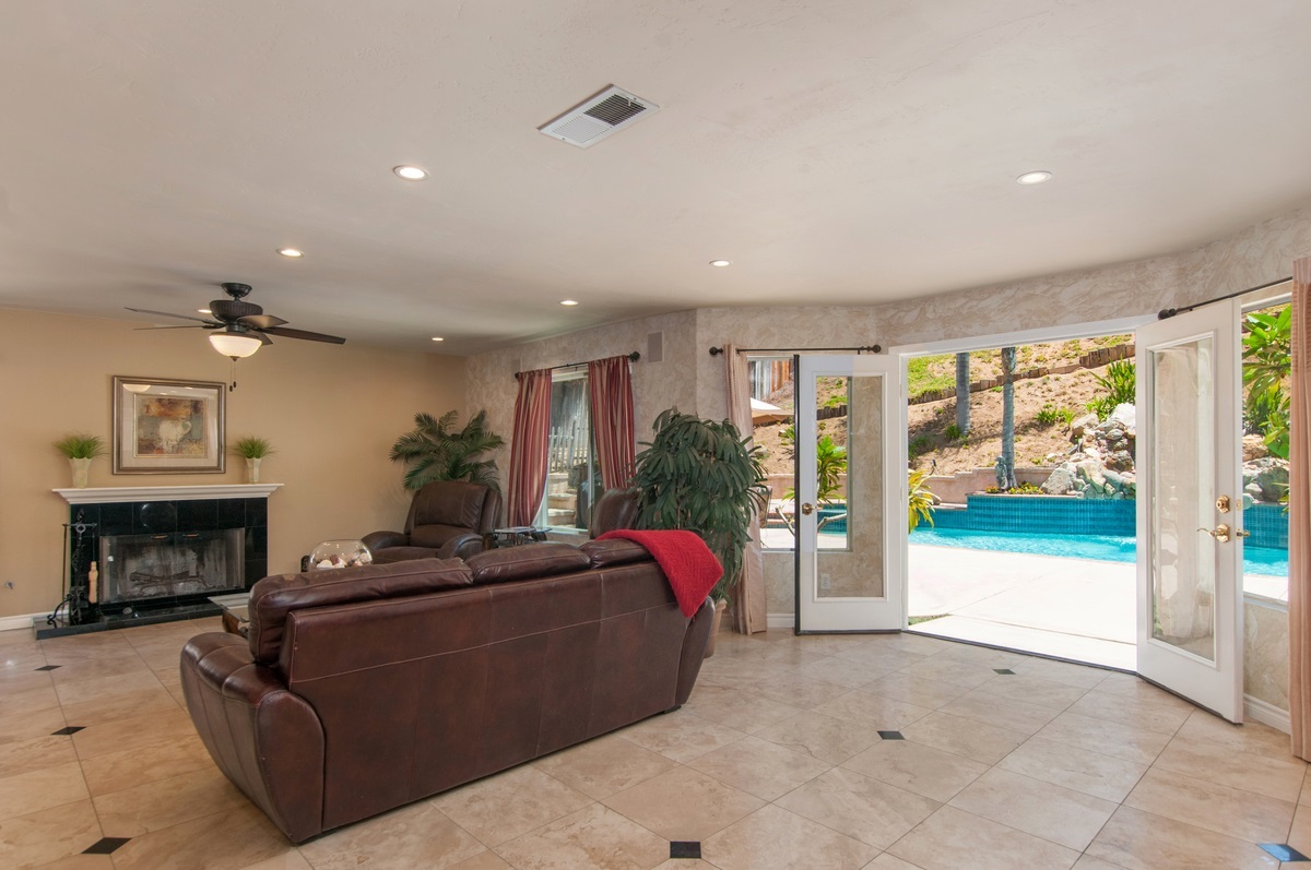 14411 Silver Heights Road Poway, CA 92064 - Photo 8 of 23 Gallery Image 8