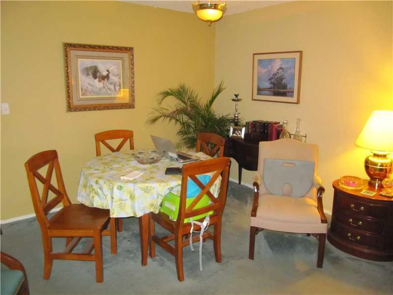 7725 Southwest 86th Street, Unit A1320 Miami, FL 33143 - Photo 6 of 20