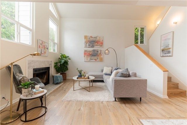 $1,799,999 | 397 La Perle Lane, Costa Mesa, CA 92627