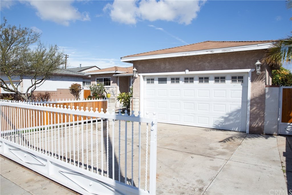 22224 Catskill Avenue Carson, CA 90745 - Photo 2 of 17