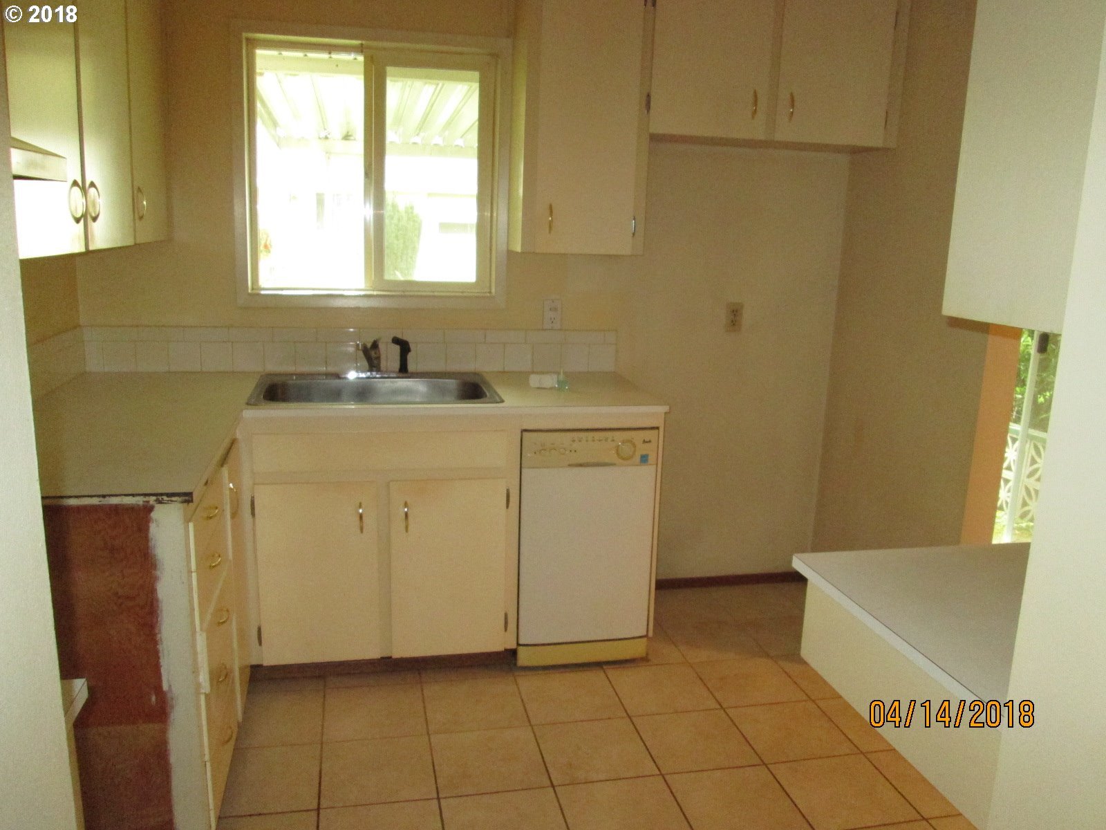 1248 Stanfield Road Woodburn, OR 97071 - Photo 7 of 10 Gallery Image 7