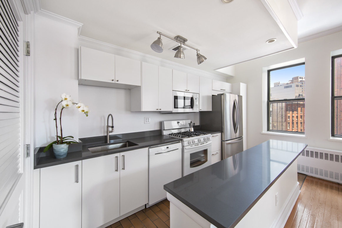 67 Hudson Street, Unit 5D Manhattan, NY 10013 - Photo 3 of 9