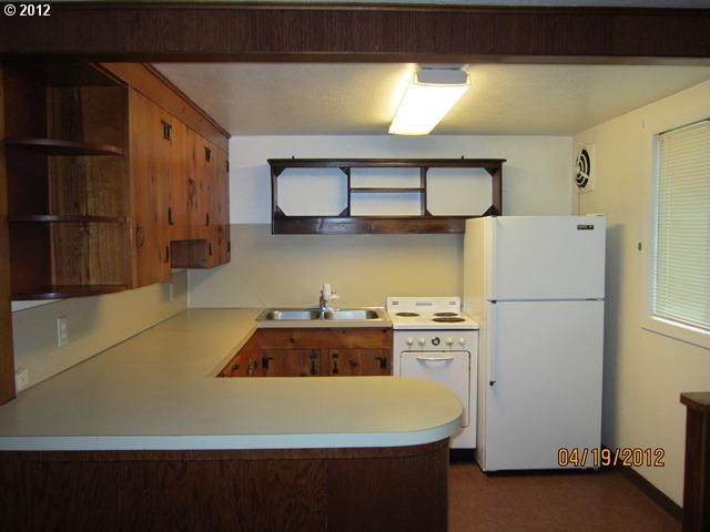 619 Northwest 3rd Street Pendleton, OR 97801 - Photo 6 of 8