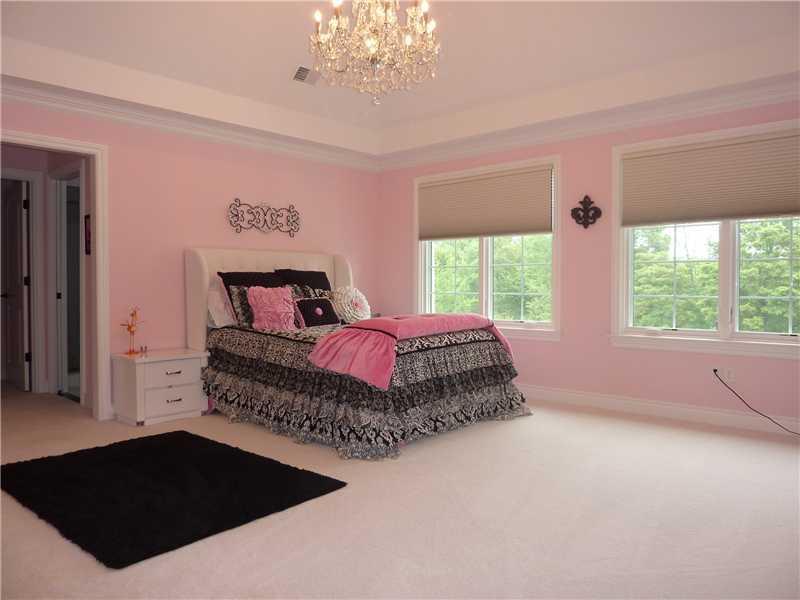 103 Brookside Lane Coraopolis, PA 15108 - Photo 19 of 25