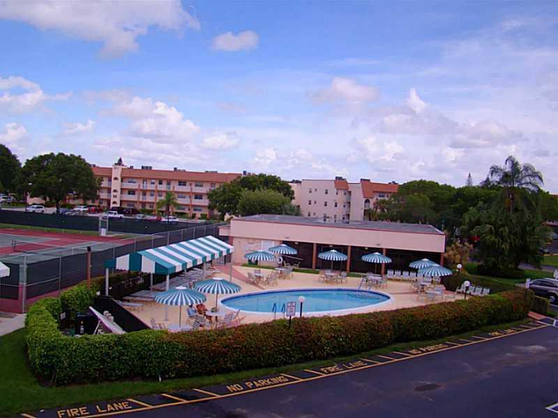 2701 North Pine Island Road, Unit 212 Sunrise, FL 33322 - Photo 18 of 20