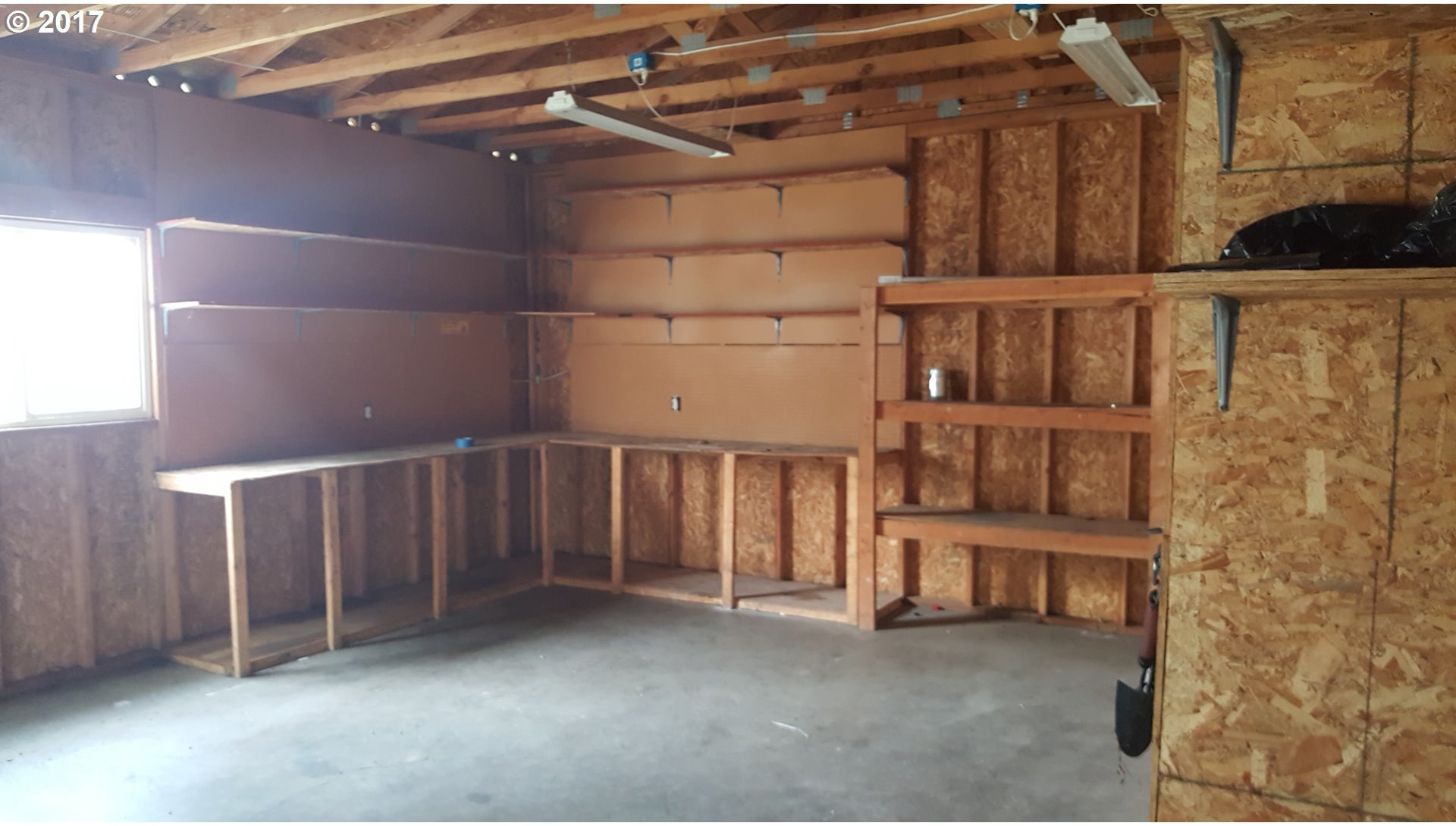 910 Walker Road Kelso, WA 98626 - Photo 20 of 25 Gallery Image 20