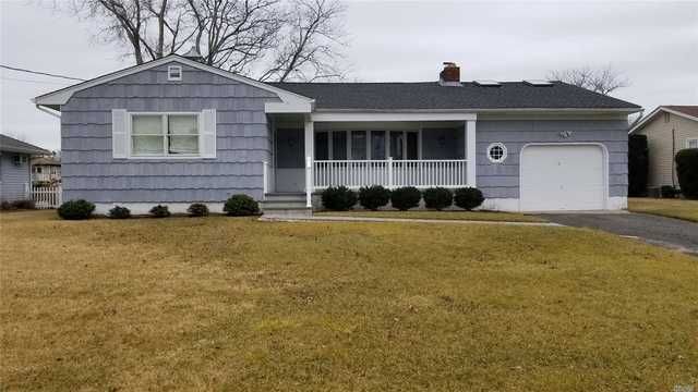 31 Barracuda Road East Quogue, NY 11942 - Photo 1 of 1