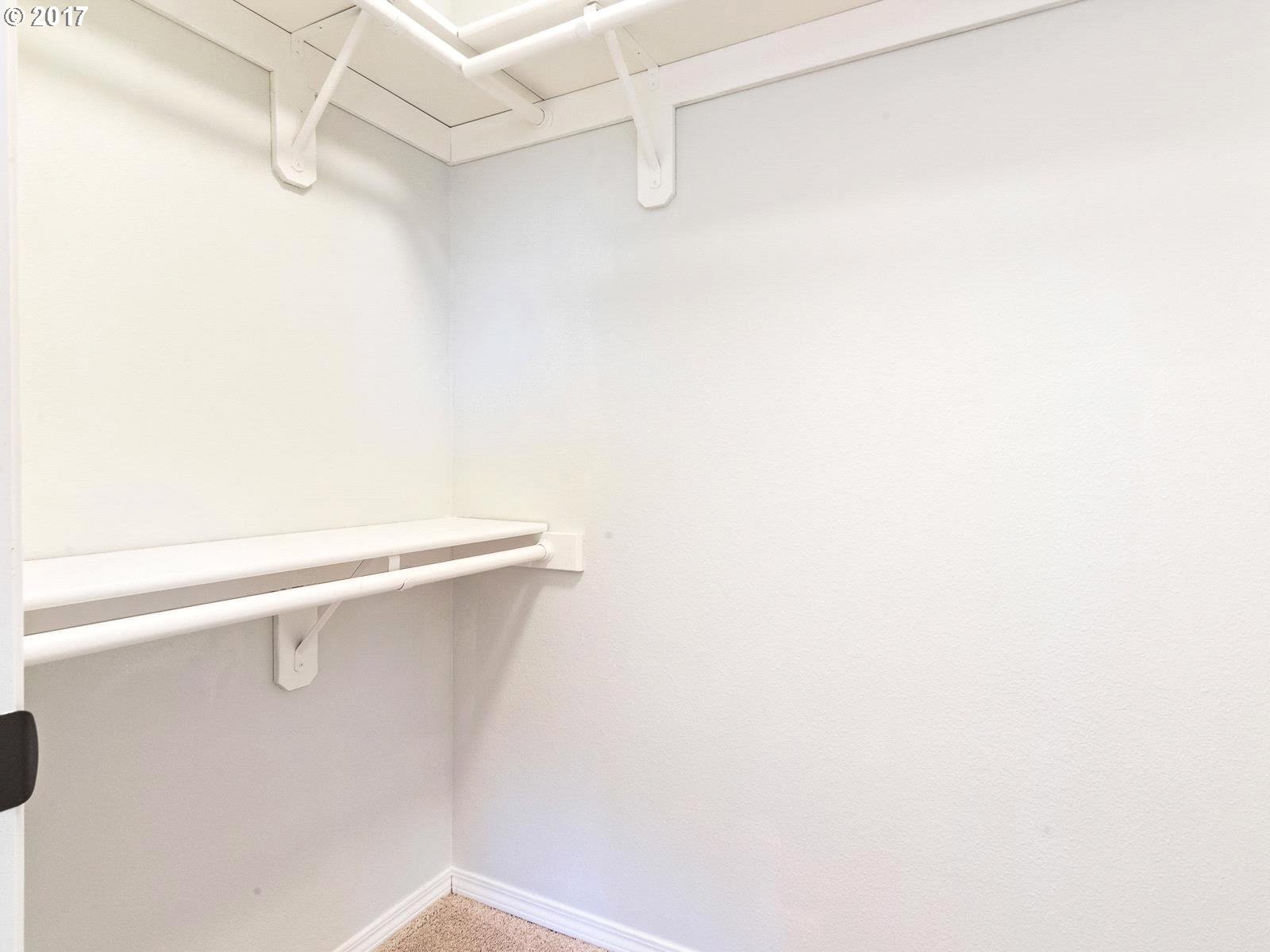 13091 Southwest Chimney Ridge Street Tigard, OR 97223 - Photo 13 of 31 Gallery Image 13