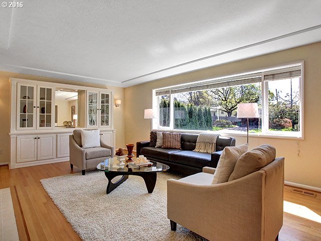 6717 Southwest Raleighwood Way Portland, OR 97225 - Photo 2 of 32 Gallery Image 2