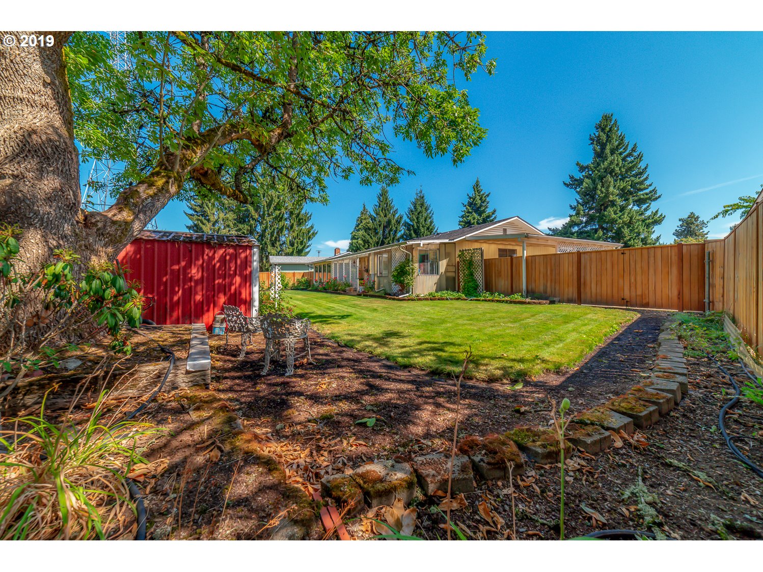 1261 Kenray Loop Springfield, OR 97477 - Photo 9 of 32