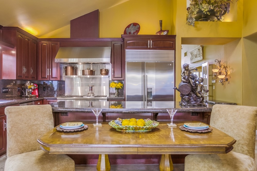 255 Sharp Place Encinitas, CA 92024 - Photo 13 of 25 Gallery Image 13