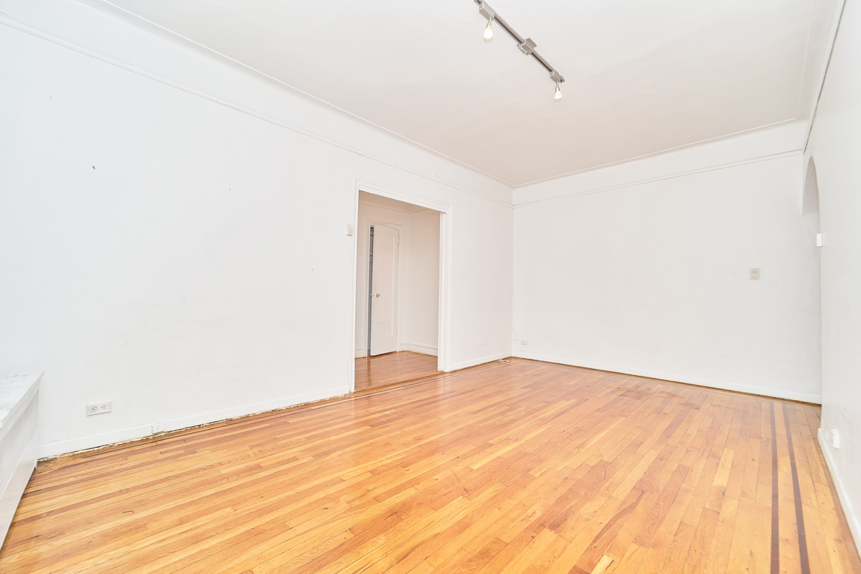 225 Bennett Avenue, Unit 6P Manhattan, NY 10040 - Photo 5 of 7