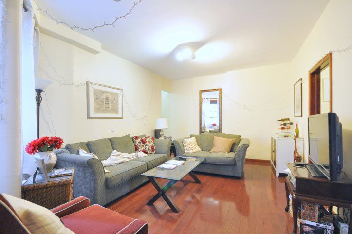 416 East 71st Street, Unit 22 Manhattan, NY 10021 - Photo 2 of 8