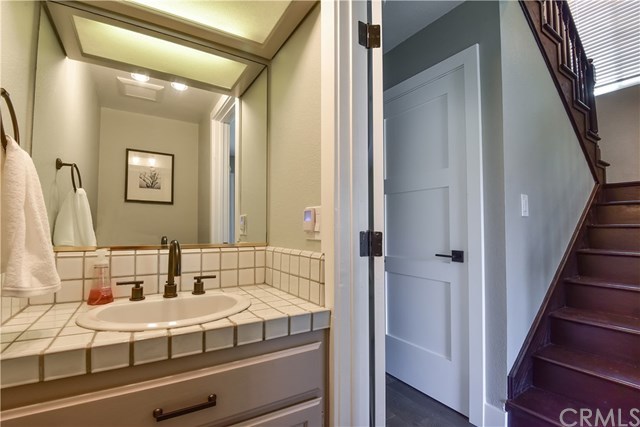 2206 Clark Lane, Unit A Redondo Beach, CA 90278 - Photo 9 of 25