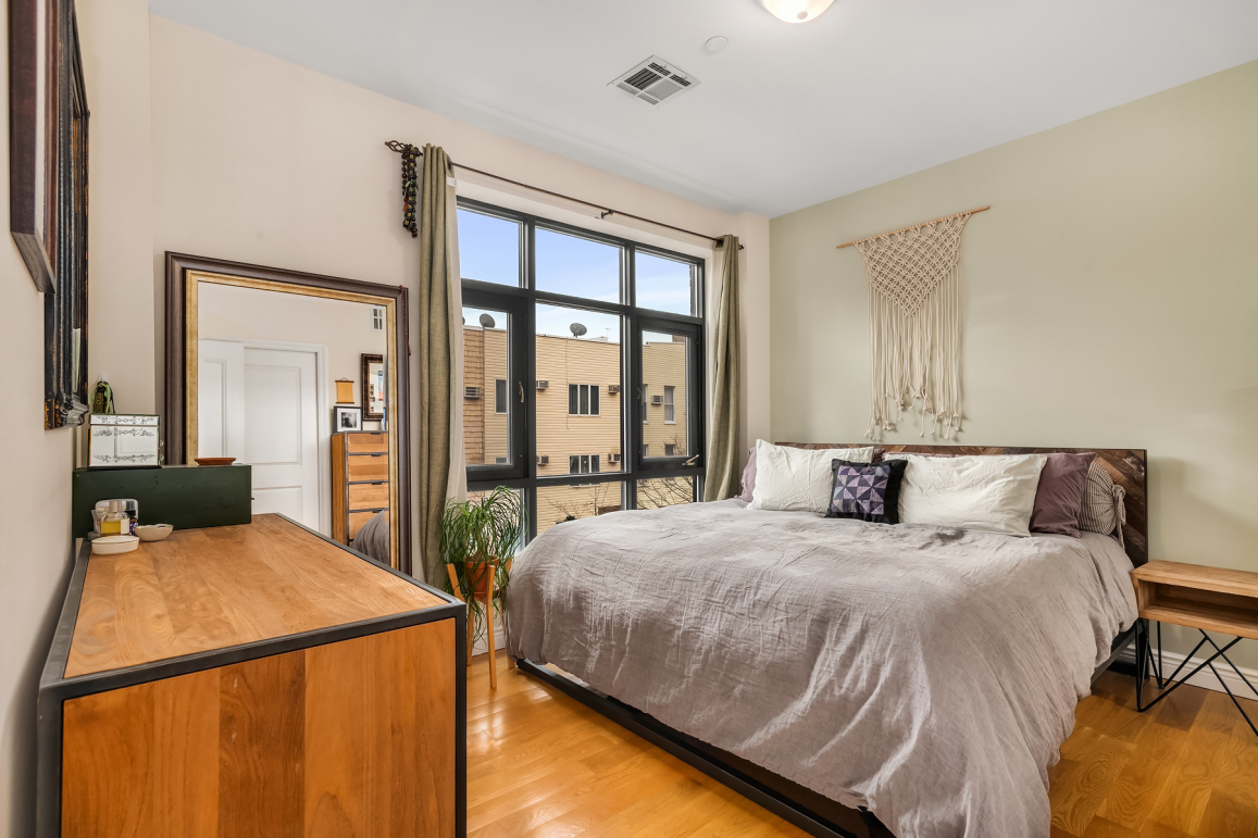 199 Huron Street, Unit 3A Brooklyn, NY 11222 - Photo 6 of 9