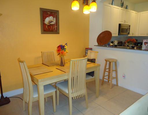 2409 Southwest 99th Way Miramar, FL 33025 - Photo 9 of 10